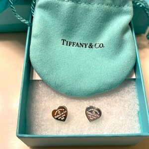NEW in Box - Return To Tiffany Heart Tag Earrings, mini with diamonds - SS